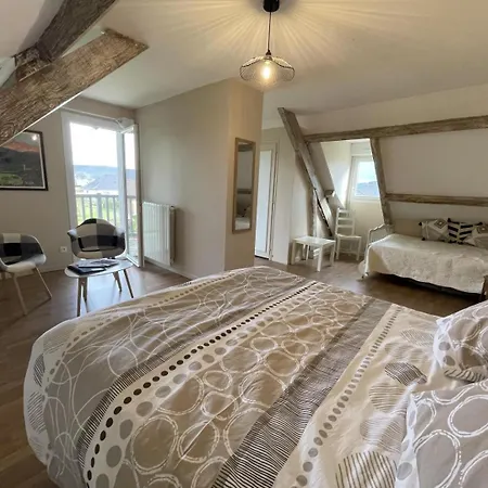 Chez Evelyne Et Titou فندق مبيت وإفطار